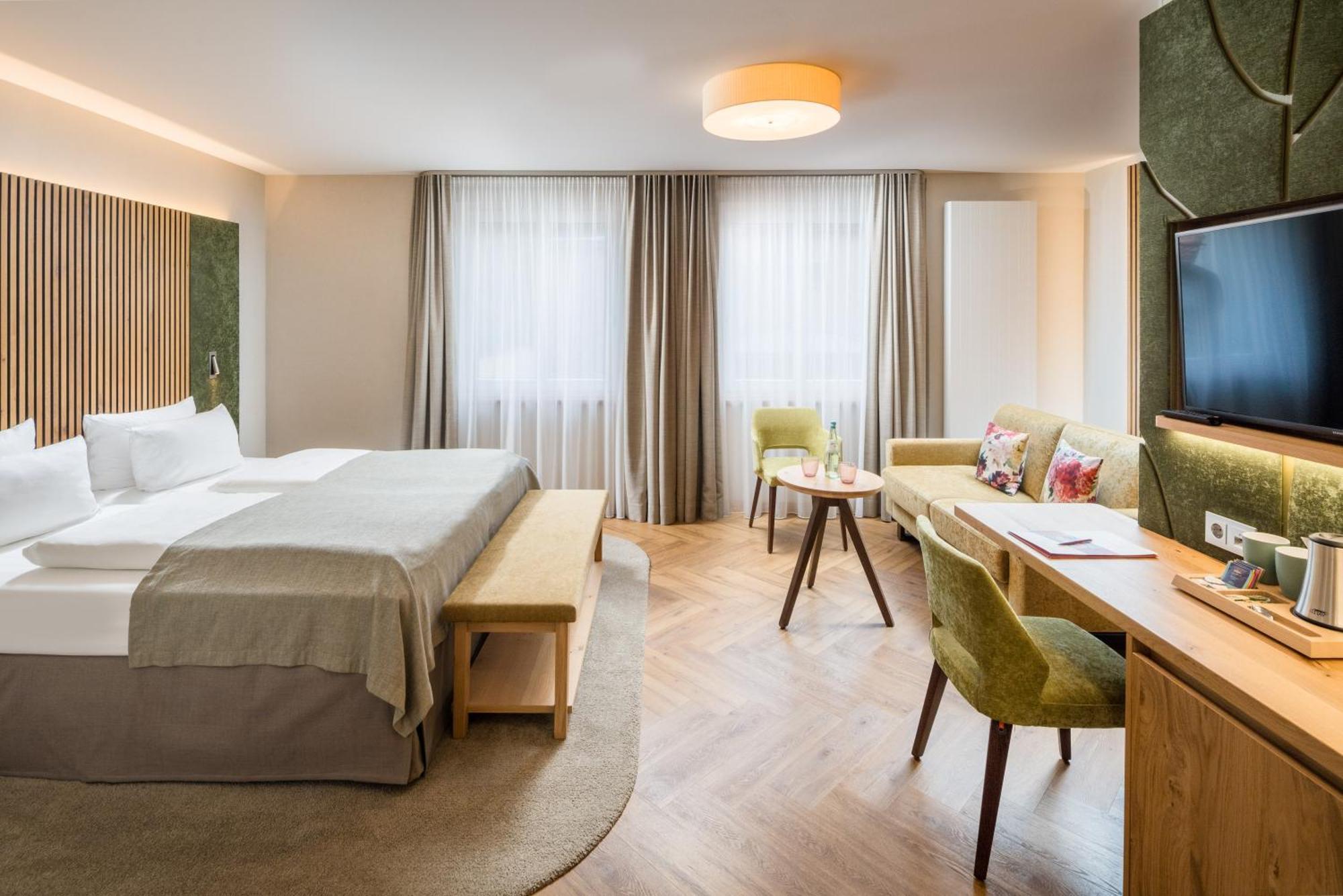 Parkhotel Gueldene Berge Weißenfels Eksteriør bilde