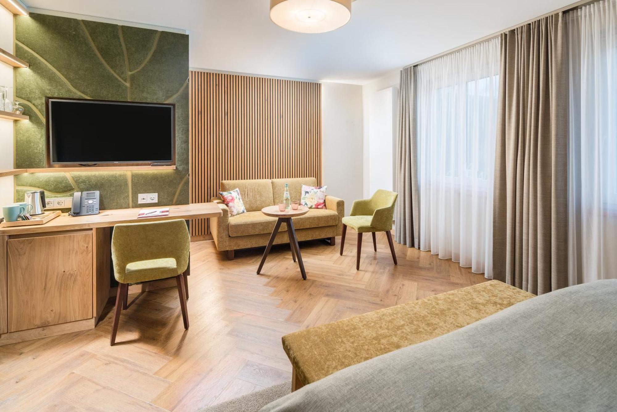 Parkhotel Gueldene Berge Weißenfels Eksteriør bilde