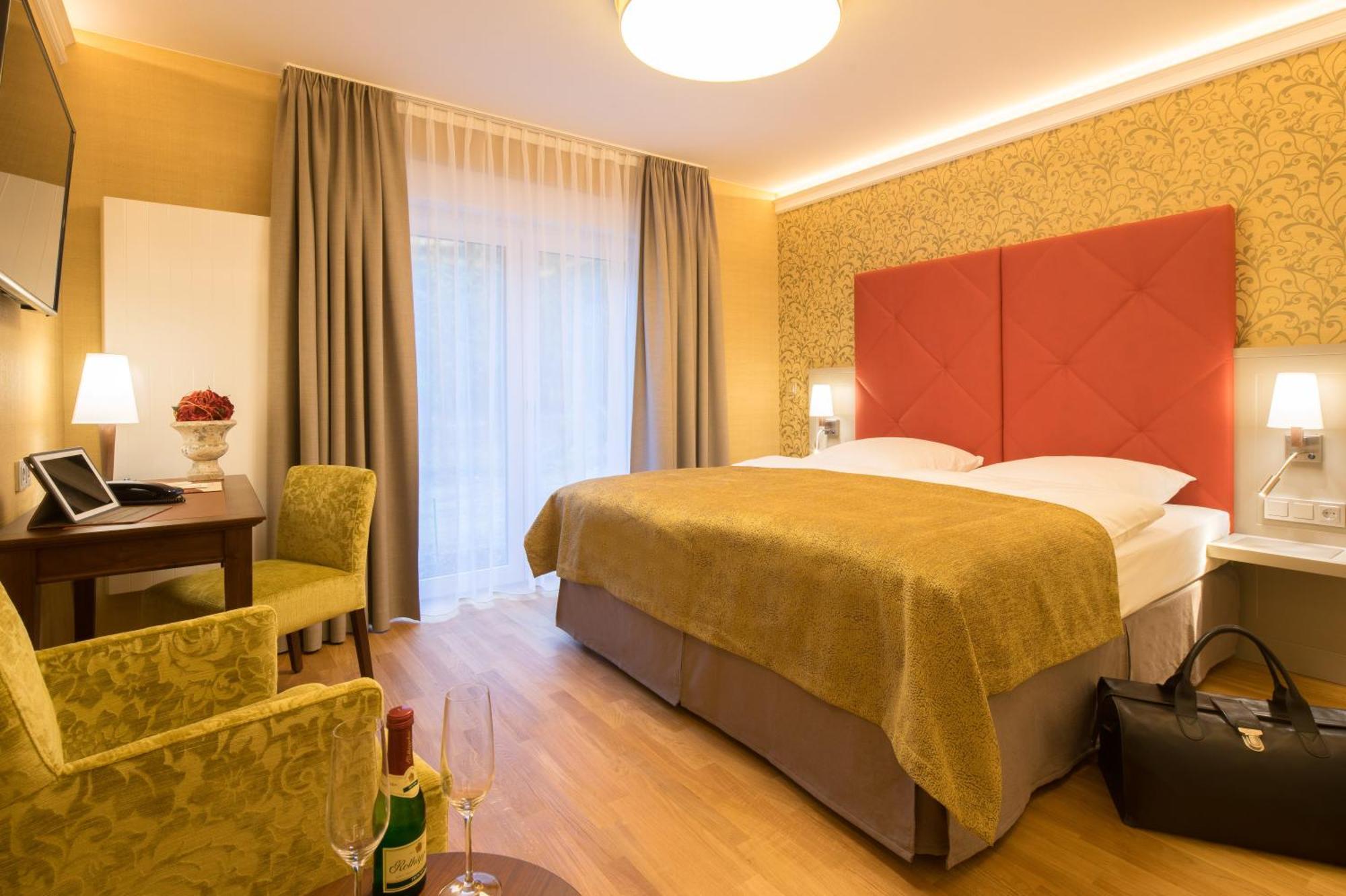 Parkhotel Gueldene Berge Weißenfels Eksteriør bilde
